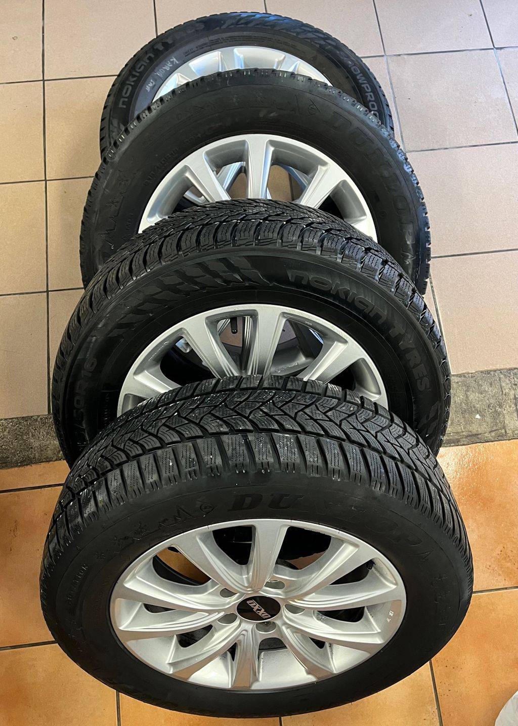 Škoda Karoq ZIMNÍ ALU.VČ. PNEU 215/60/16