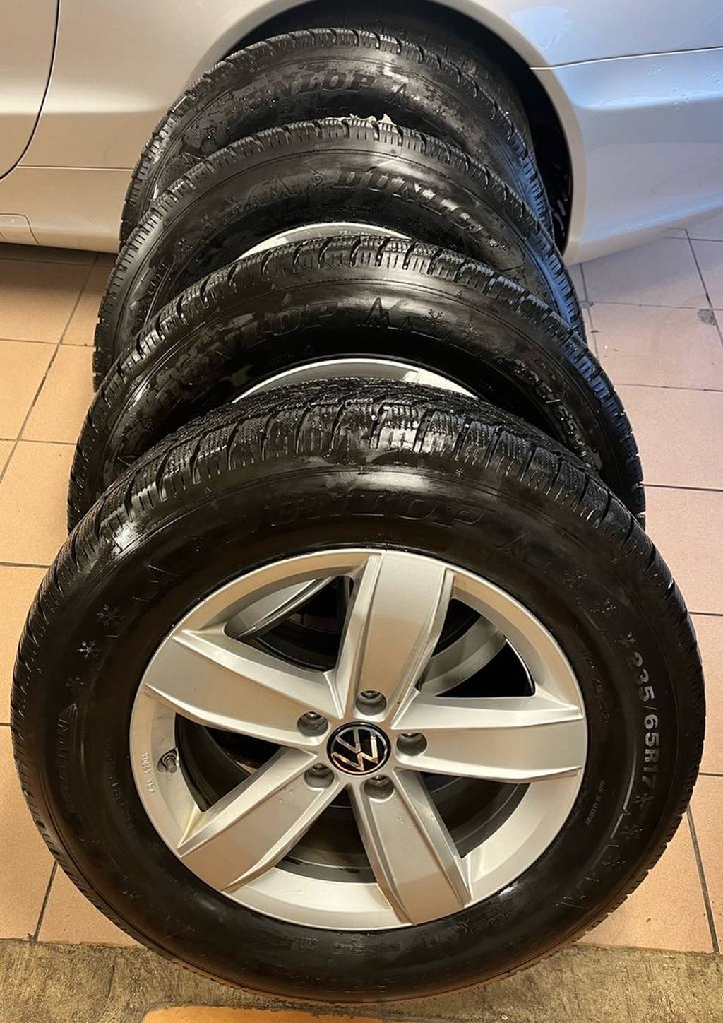 Volkswagen Tiguan 17 ORIG.ALU.VČ-ZIMNÍ235/65/17