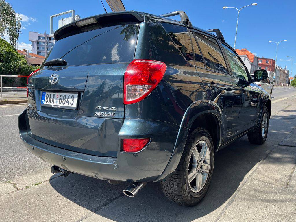 Toyota  2.2D-130kW/4x4/2006/2MAJ,MAN6,