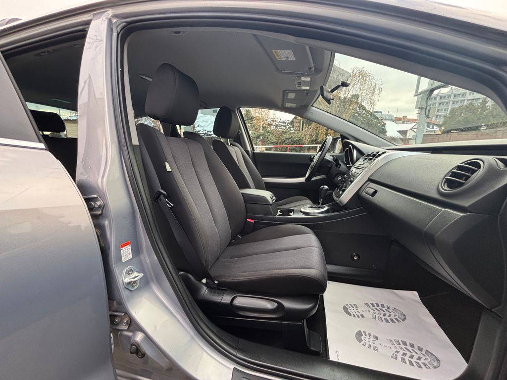 Mazda CX-7 2.3DISI-AT,1MAJ-4X2-S.KNIHA