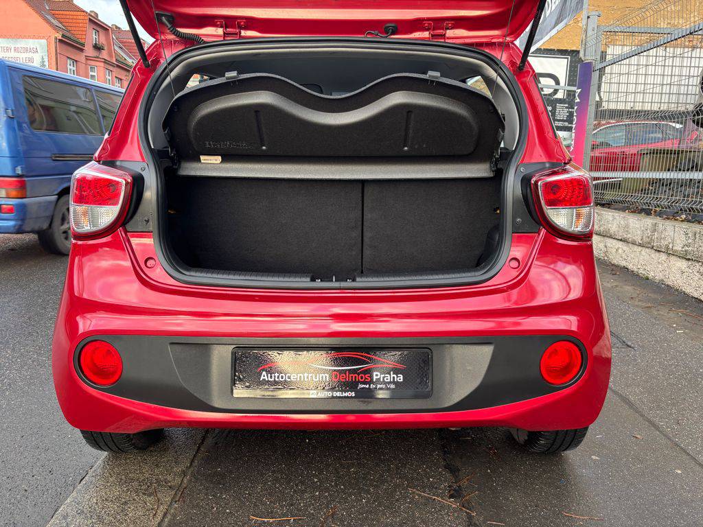 Hyundai i10 1.0i 49kW/2019/1MAJ,S-KNIHA