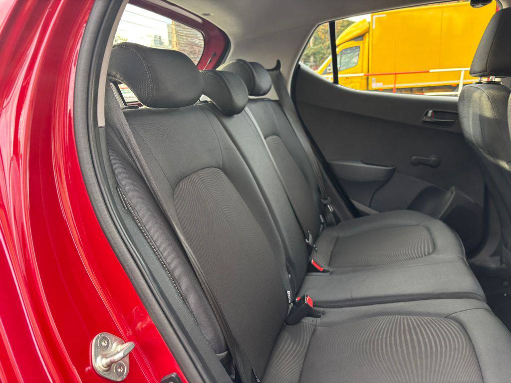 Hyundai i10 1.0i 49kW/2019/1MAJ,S-KNIHA