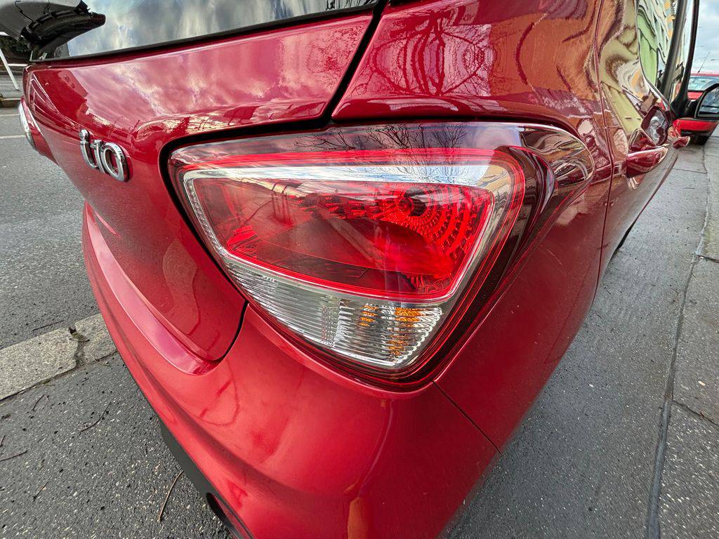 Hyundai i10 1.0i 49kW/2019/1MAJ,S-KNIHA