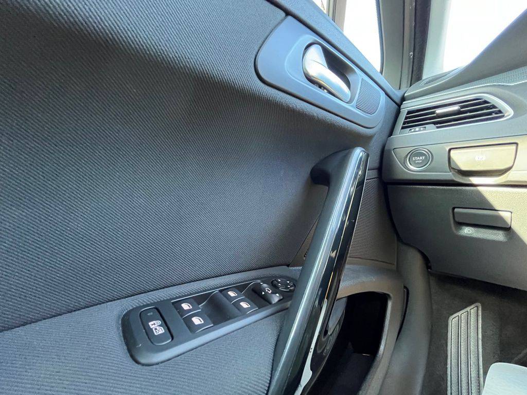 Peugeot 508 2.0HDI-110KW/2017/MAN6-ALLURE-