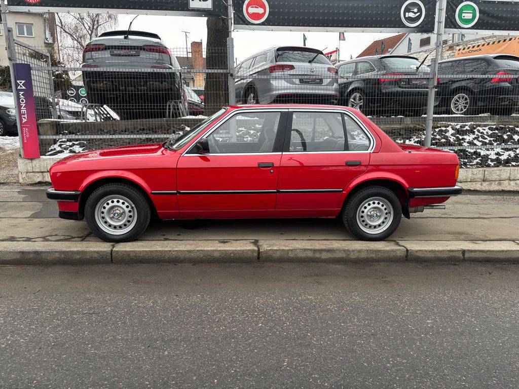 BMW 318 E30-318i/1986/2.maj. garážován