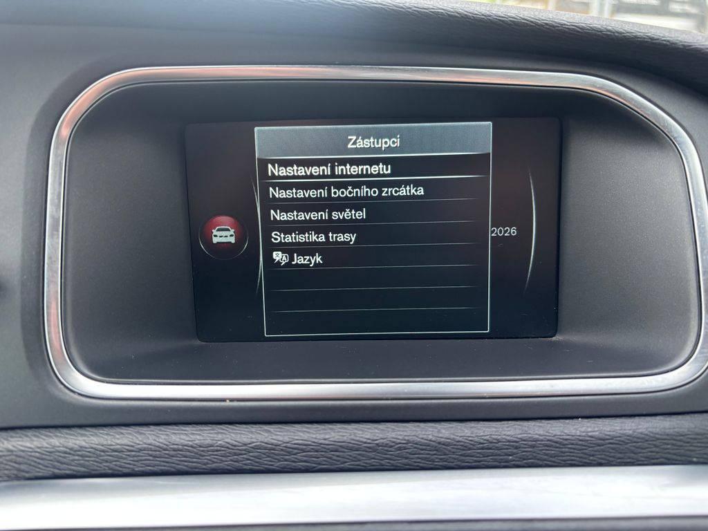 Volvo V40 D2/2016/AT-OCEAN RACE-ZÁRUKA24