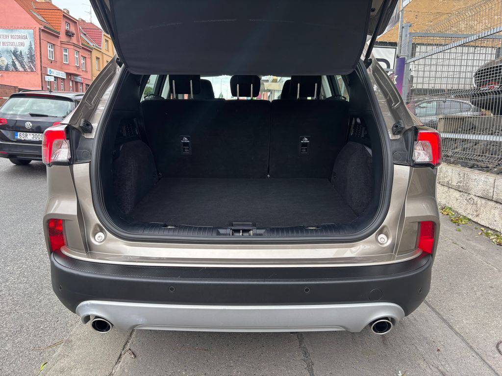 Ford Kuga 2.0EB-140KW/2021/TITAN-4x4-ZÁR