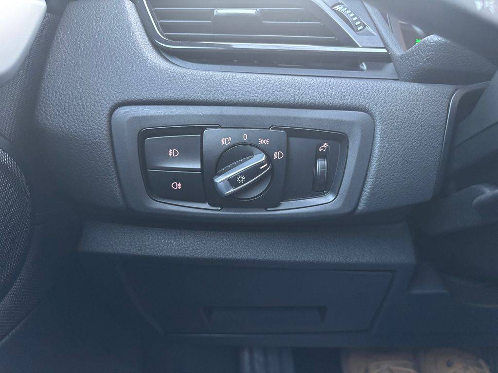 BMW 218 218d/2017/1MAJ-SPORT PACKET,ZÁ