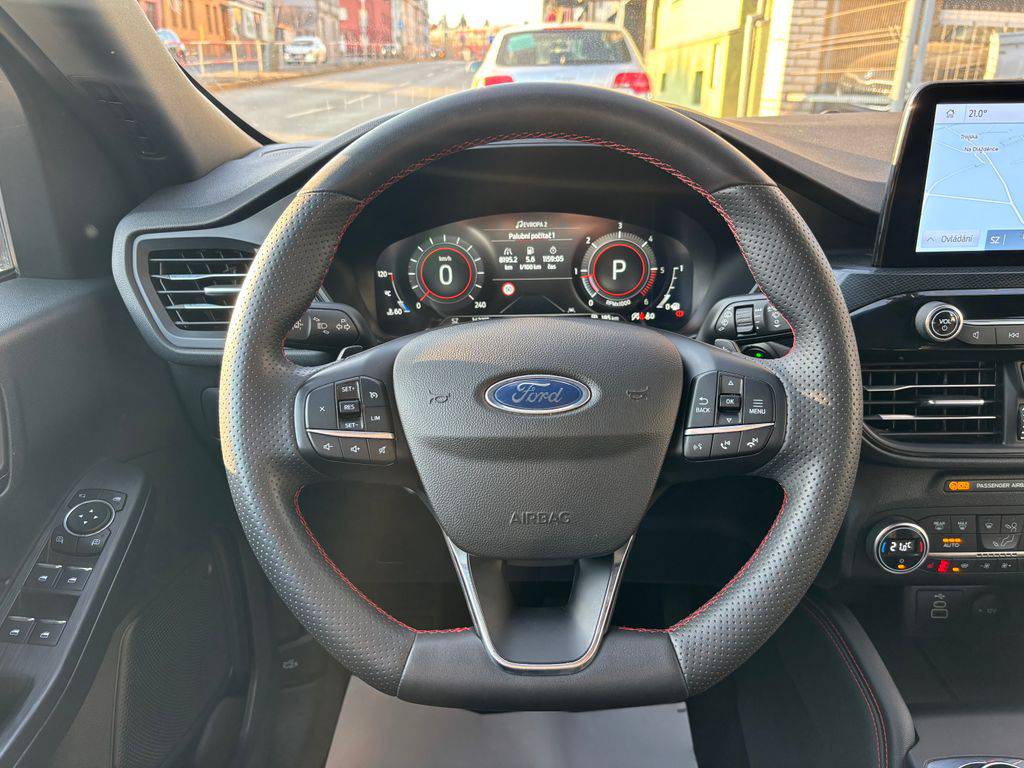 Ford Kuga 1.5EB/2023/ST-LINE,1MAJ-ZÁRUKA