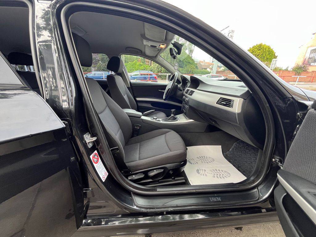 BMW 320 320d/2010/MAN6-2MAJ-WEBASTO