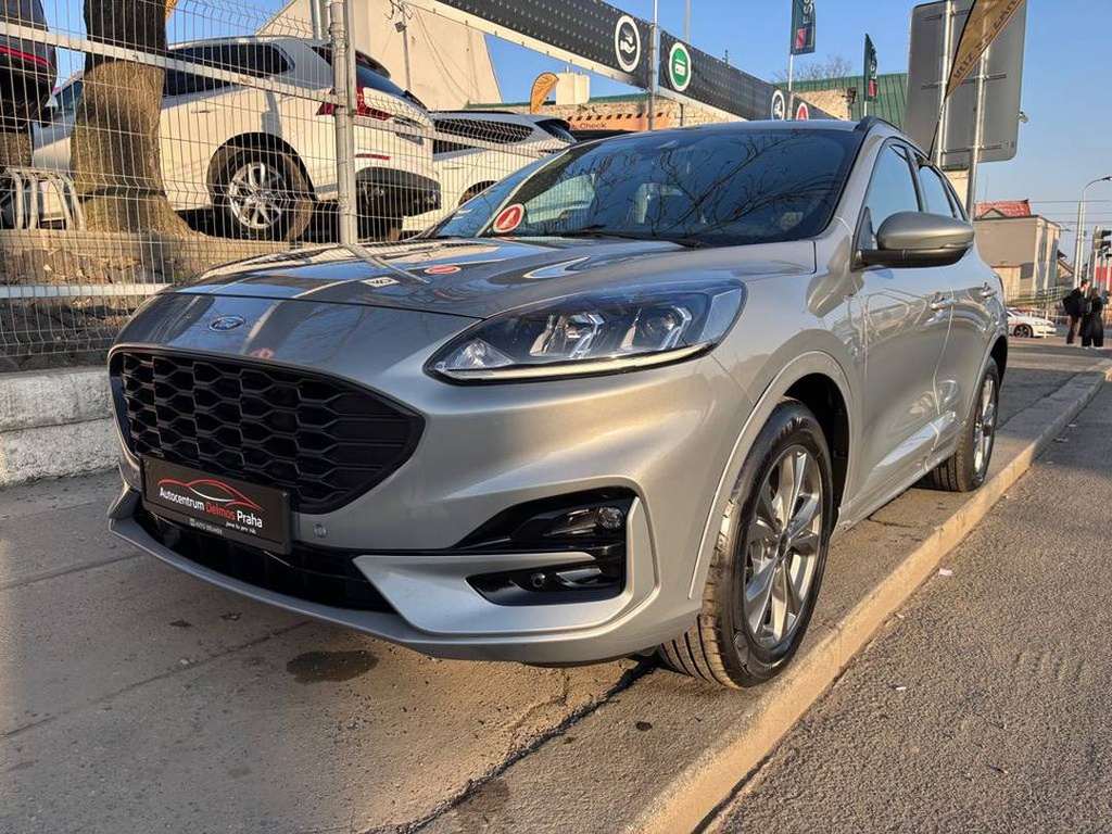 Ford Kuga 1.5EB/2023/ST-LINE,1MAJ-ZÁRUKA